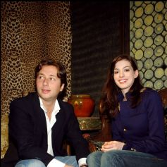 Raffaello Folliero et Anne Hathaway à Milan en 2006.