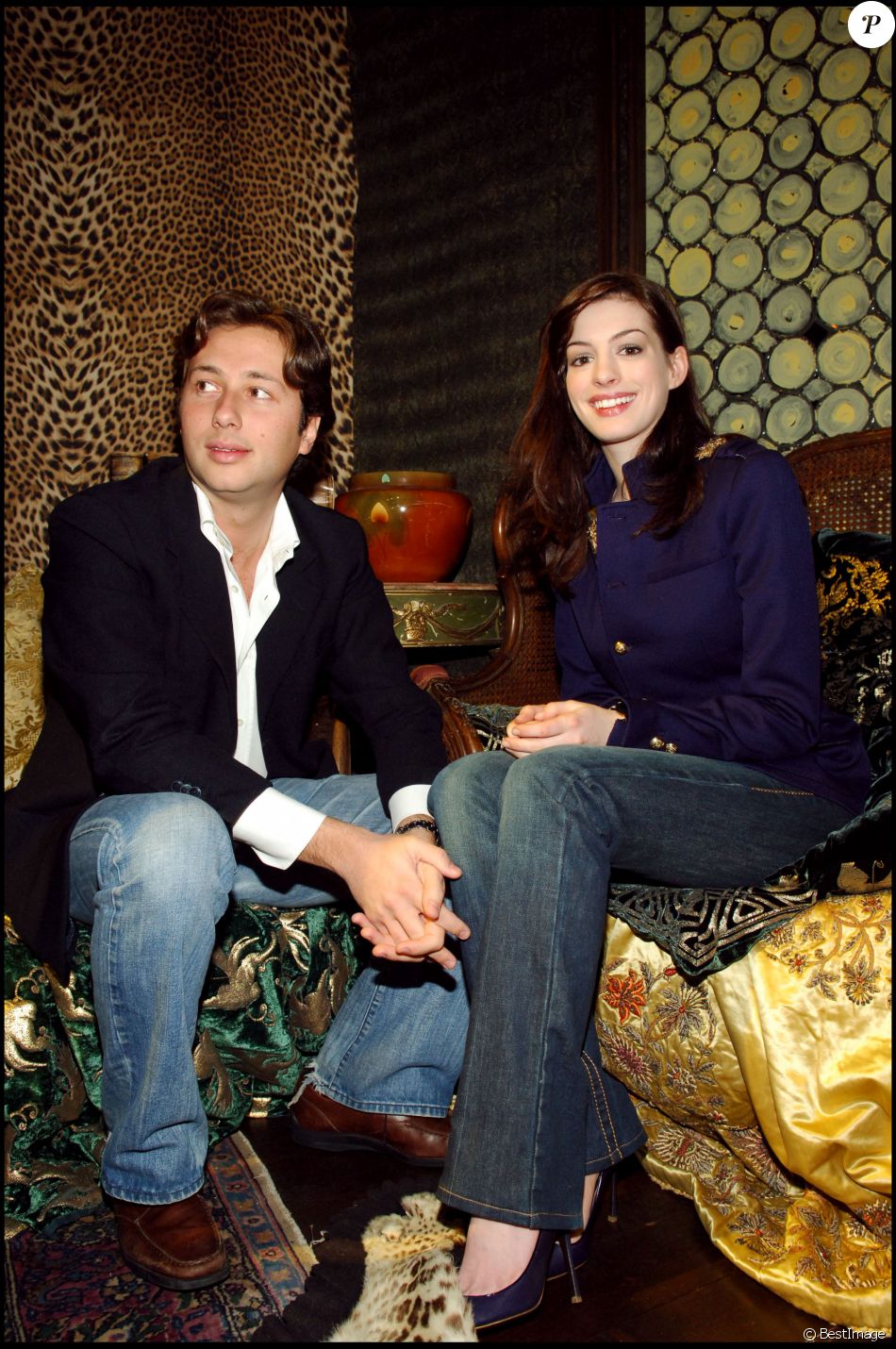 Raffaello Folliero et Anne Hathaway à Milan en 2006.