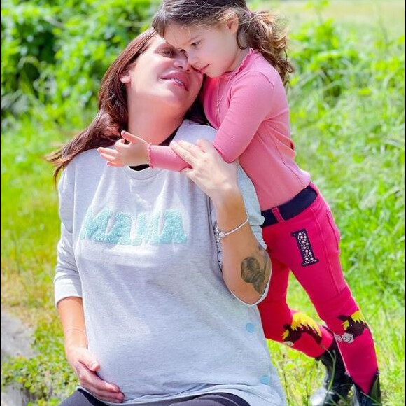 Julia Paredes et sa fille Luna, mai 2021