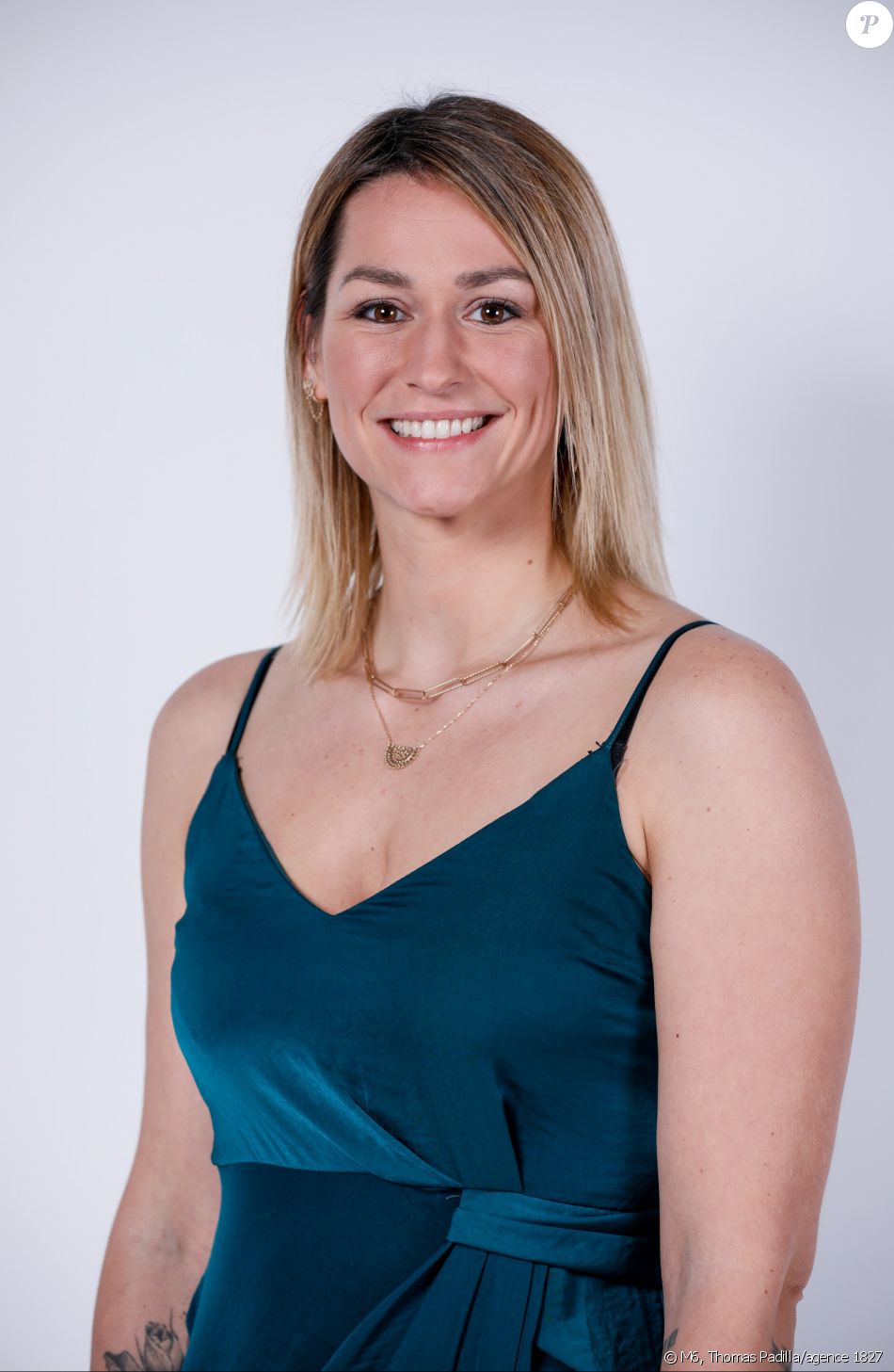 Laure, candidate de "Mariés au premier regard", photo officielle de M6