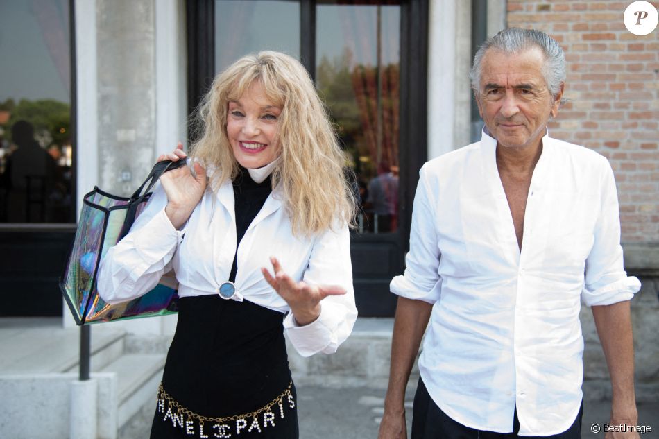 Bernard-Henri Lévy et sa femme Arielle Dombasle lors de la 77ème