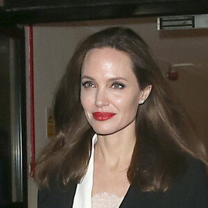 Angelina Jolie intègre la rédaction du "Time" - Angelina Jolie à la sortie du British Film Institute (BFI) à Londres, le 23 novembre 2018.