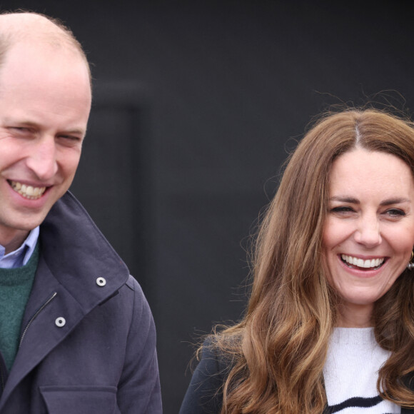 Le prince William, duc de Cambridge, et Catherine (Kate) Middleton, duchesse de Cambridge, rencontrent des pêcheurs et leurs familles à Fife, dans le comté East Lothian, Ecosse, Royaume Uni, le 26 mai 2021, pour entendre parler du travail des communautés de pêcheurs sur la côte Est de l'Écosse.