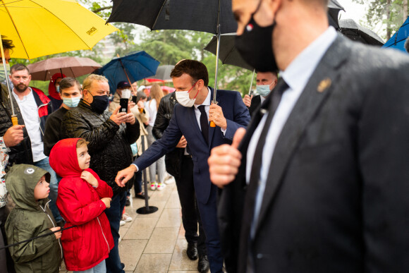 Emmanuel et Brigitte Macron vont voter pour le second tour des élections régionales et départementales au palais des Congrès au Touquet. Le 27 juin 2021. © Romain Gaillard / Pool / Bestimage