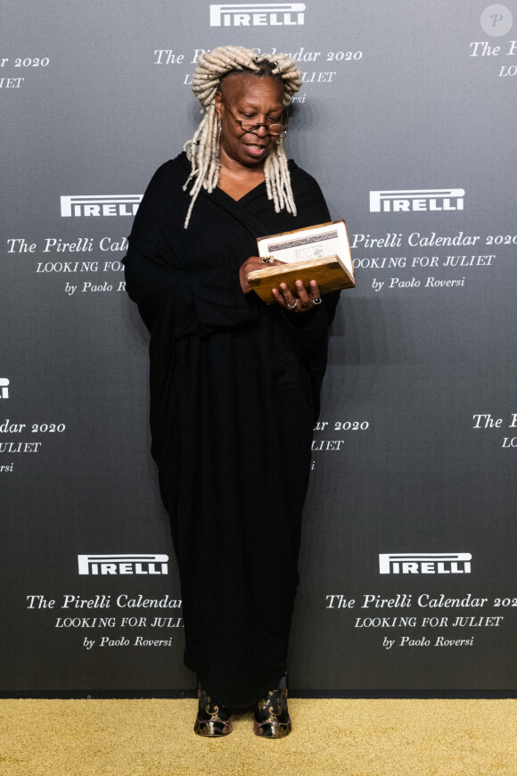 Whoopi Goldberg - Photocall de la soirée de présentation du calendrier Pirelli 2020 à Vérone le 3 décembre 2019.