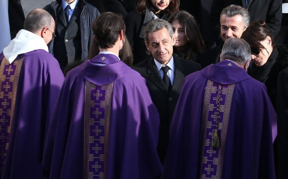 Nicolas Sarkozy, François Sarkozy et sa fille Katinka, Carla Bruni-Sarkozy - Sorties des obsèques de Andrée Sarkozy (mère de N.Sarkozy), dite Dadue née Andrée Mallah, en l'église Saint-Jean-Baptiste à Neuilly-Sur-Seine.