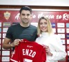 Enzo Zidane avec sa compagne Karen Gonçalves lors de la présentation officielle de son arrivée à l'UD Almería.