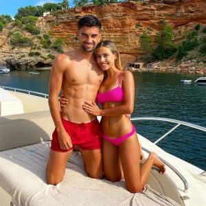 Enzo Zidane et sa chérie Karen Goncalves. Août 2020.