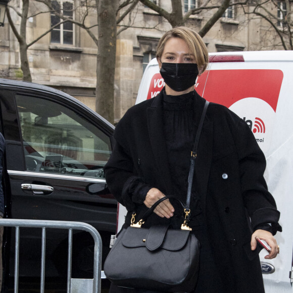 Exclusif - Virginie Efira - Arrivées au Trianon, à Paris, pour la captation "Autour des Nommés" à l'occasion de la 46e Cérémonie des César. © Pierre Perusseau / Bestimage