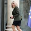 Brigitte Macron : Ravissante en blazer et jupe, elle s'engage au côté d'Emmanuel Macron