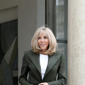 Brigitte Macron, épouse du président de la République Emmanuel Macron, a reçu Pramilla Patten, représentante spéciale de l'ONU sur la violence sexuelle dans les conflits armés, au palais de l'Élysée. Paris, le 1er juillet 2021. © Stéphane Lemouton/Bestimage