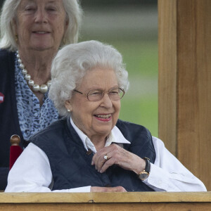 La reine Elisabeth II d'Angleterre, de retour d'Ecosse après la Holyrood Week, assiste à la course hippique "Royal Windsor Horse Show", le 2 juillet 2021 à Windsor. La souveraine est arrivée au volant de son Range Rover.