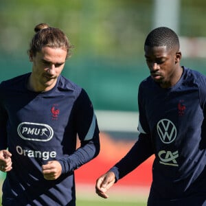 Antoine Griezmann et Ousmane Dembele lors de l'entrainement de l'équipe de France au centre National du Football de Clairefontaine-en-Yvelines, France. © Federico Pestellini/Panoramic/Bestimage