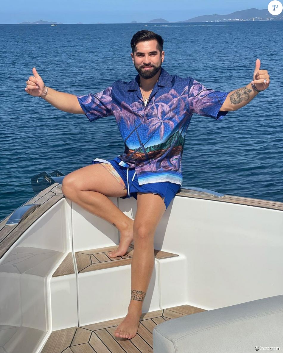 Kendji Girac vient de fêter ses 25 ans. Juillet 2021.