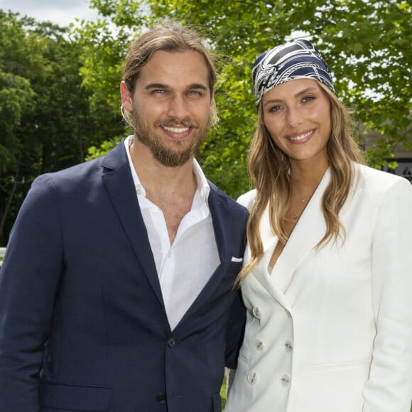 Théo Fleury et sa compagne Camille Cerf - Prix de Diane Longines à l'hippodrome de Chantilly. © Pierre Perusseau/Bestimage