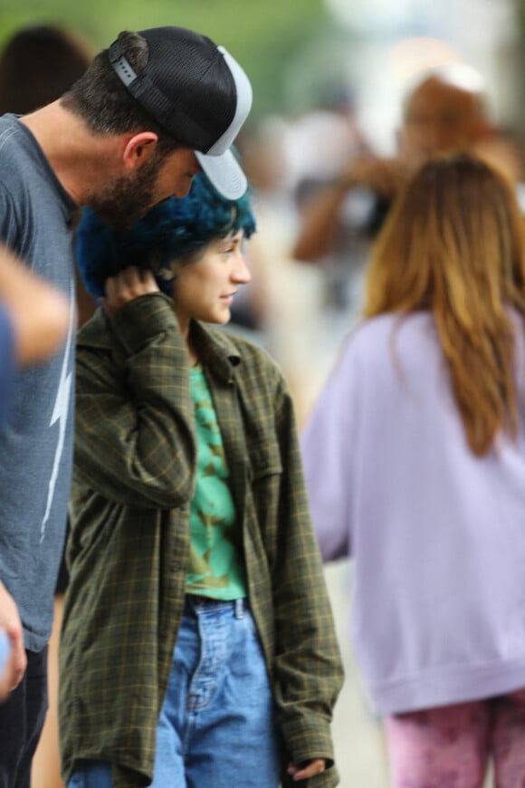 Ben Affleck et Emme, la fille de Jennifer Lopez, font du shopping dans Les Hamptons. Le 6 juillet 2021.