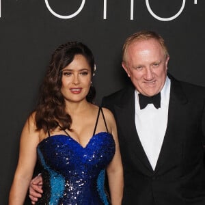 Salma Hayek et son mari François-Henri Pinault au photocall de la soirée Kering "Women In Motion" lors du 74ème Festival International du Film de Cannes. © Jacovides-Borde-Moreau/Bestimage