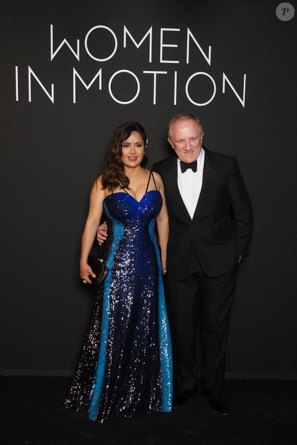 Salma Hayek et son mari François-Henri Pinault au photocall de la soirée Kering "Women In Motion" lors du 74ème Festival International du Film de Cannes. © Jacovides-Borde-Moreau/Bestimage