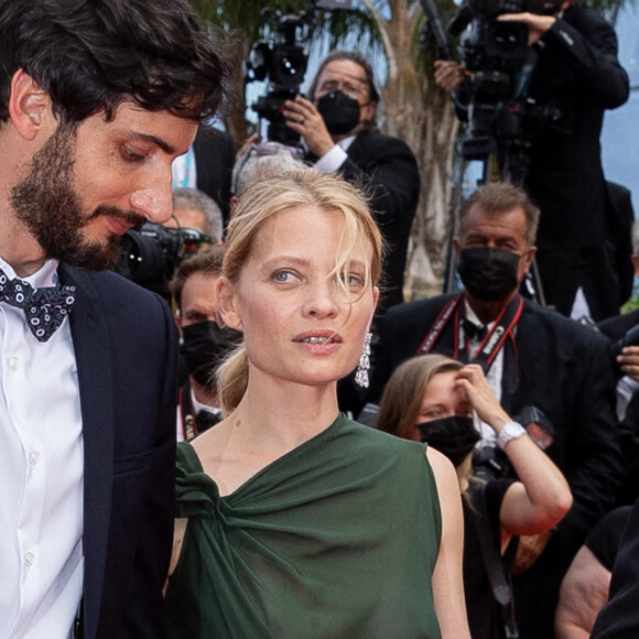 Romain Cogitore, Mélanie Thierry - Montée des marches du film " The French Dispatch" lors du 74ème Festival International du Film de Cannes. Le 12 juillet 2021 © Borde-Jacovides-Moreau / Bestimage