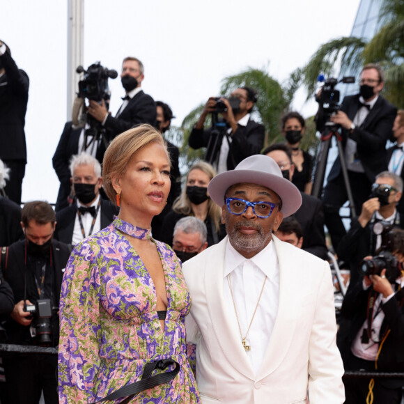 Spike Lee (président du jury) et sa femme Tonya Lewis Lee - Montée des marches du film " The French Dispatch" lors du 74ème Festival International du Film de Cannes. Le 12 juillet 2021 © Borde-Jacovides-Moreau / Bestimage