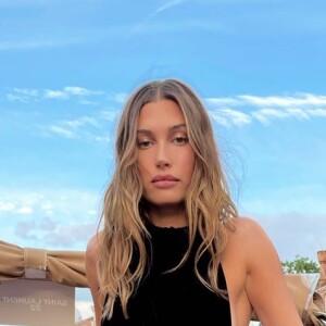 Hailey Bieber humiliée par Justin Bieber ? Une troublante vidéo sème le doute sur Internet.