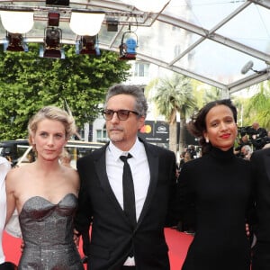 Maggie Gyllenhaal, Mélanie Laurent, Kleber Mendonça Filho, Mati Diop, Song Kang-ho - Montée des marches du film " The French Dispatch" lors du 74ème Festival International du Film de Cannes. Le 12 juillet 2021 © Borde-Jacovides-Moreau / Bestimage