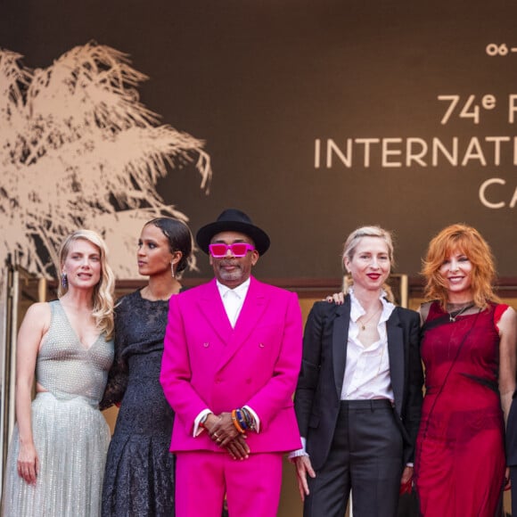 Tahar Rahim, Kleber Mendonca Filho, Mélanie Laurent, Mati Diop, Spike Lee, Jessica Hausner, Mylène Farmer, Roselyne Bachelot, Maggie Gyllenhaal et Kang-ho Song - Montée des marches du film " Annette " lors de la cérémonie d'ouverture du 74ème Festival International du Film de Cannes. Le 6 juillet 2021 © Borde-Jacovides-Moreau / Bestimage