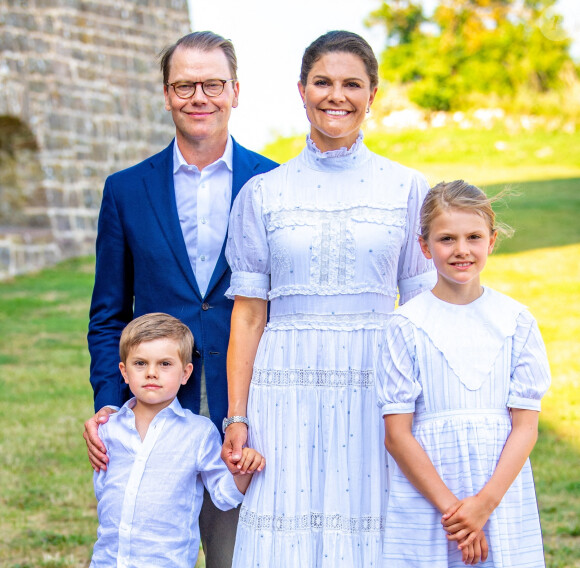La princesse Victoria, son mari le prince Daniel et leurs enfants, la princesse Estelle et le prince Oscar - La famille royale de Suède célèbre le 44 ème anniversaire de la princesse Victoria lors d'un concert au château de Borgholm sur l'île d'Oland, le 14 juillet 2021.