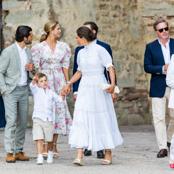 La reine Silvia, la princesse Madeleine et son fils le prince Oscar, le prince Carl Philip et la princesse Madeleine - La famille royale de Suède célèbre le 44 ème anniversaire de la princesse Victoria lors d'un concert au château de Borgholm sur l'île d'Oland, le 14 juillet 2021.