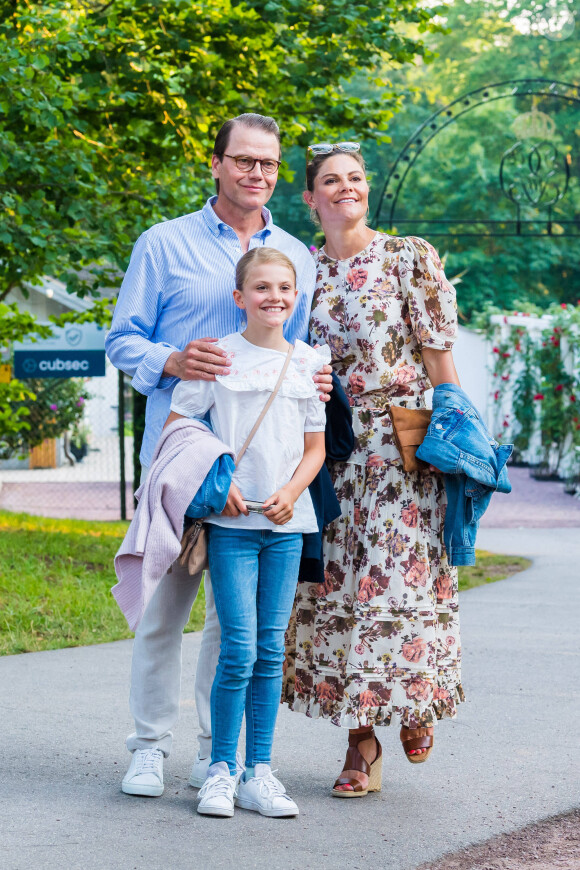 La princesse Victoria de Suède, Le prince Daniel de Suède, La princesse Estelle de Suède, - La famille royale suèdoise assiste au concert "Solliden Sessions" au château de Solliden à Borgholm, Suède, le 13 juillet 2021.
