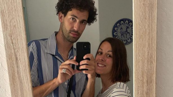 Jeanjass bientôt papa : sa compagne est enceinte, photos de son ventre arrondi