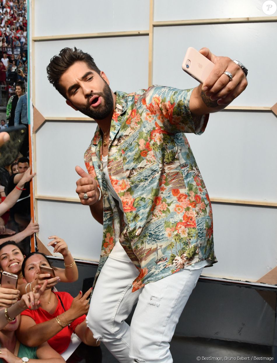 Kendji Girac - Enregistrement de l'émission "La chanson de l'année" dans les arènes de Nîmes, diffusée en direct sur TF1 le 8 juin © Bruno Bebert / Bestimage