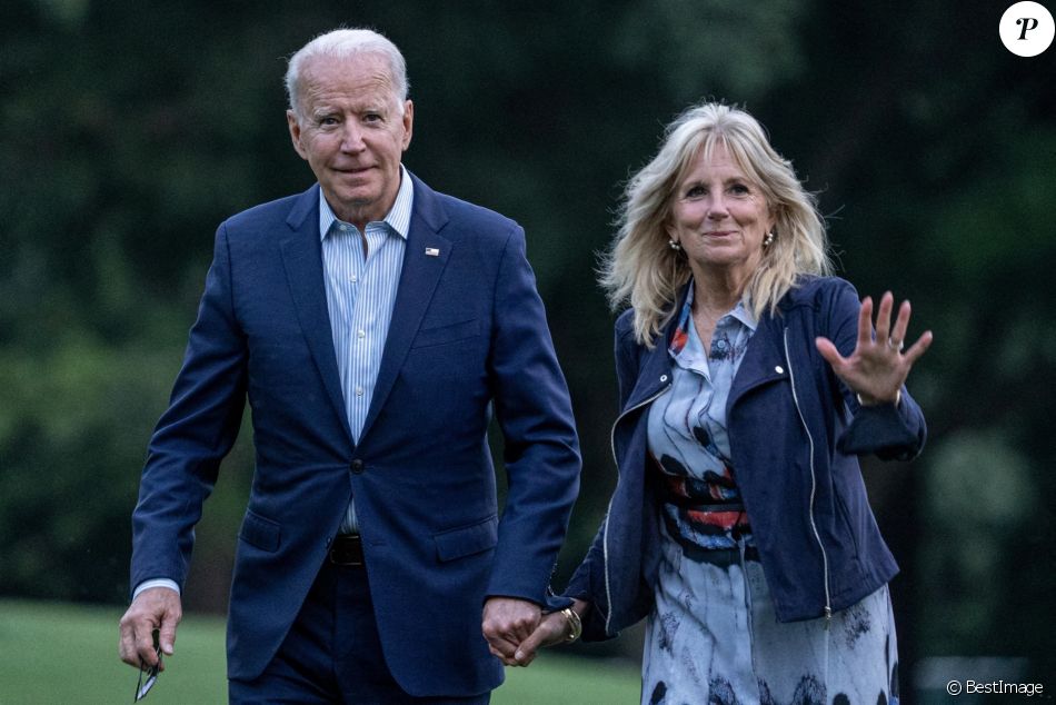 Le président Joe Biden et la première dame Jill sont de retour à la Maison blanche après un week-end à Camp David le 18 juillet 2021.
