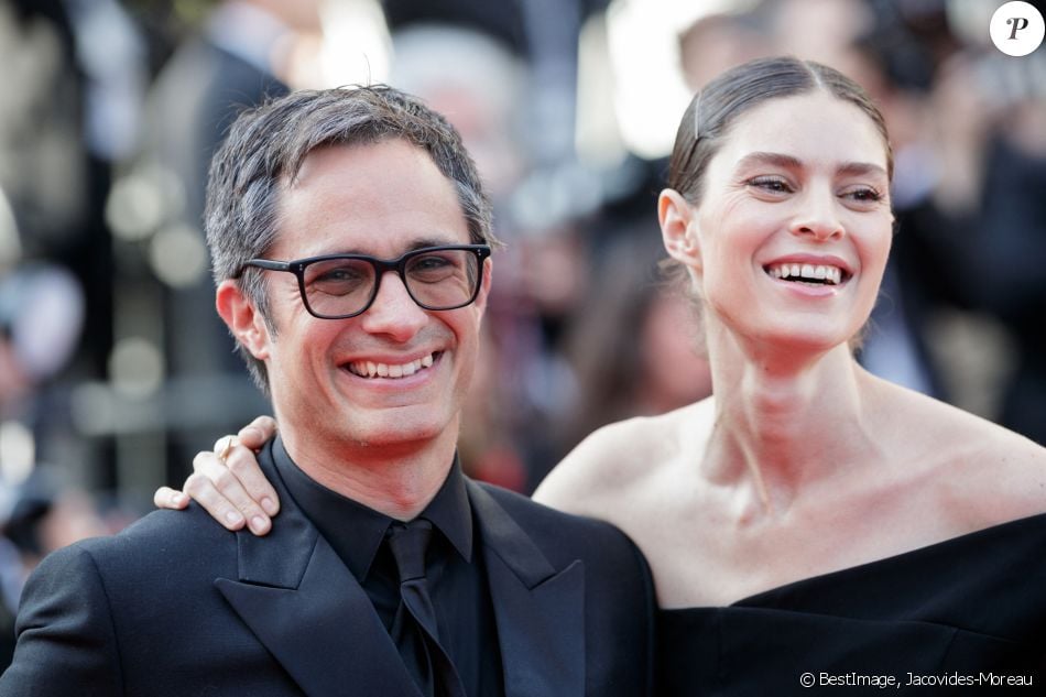 Gael Garcia Bernal, Fernanda Aragones - Montée des marches du film "Hors Normes" pour la clôture du 72ème Festival International du Film de Cannes. Le 25 mai 2019 © Jacovides-Moreau / Bestimage