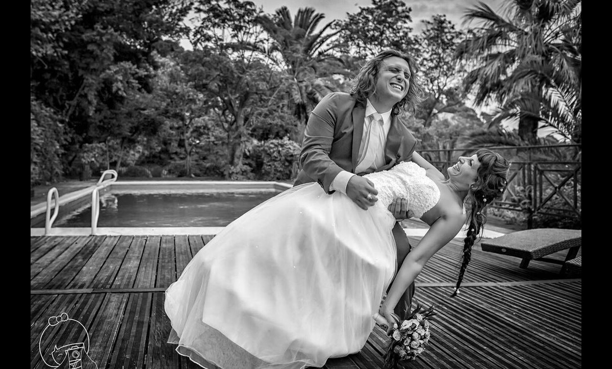 Photo : David Coscas (Mcfly) et sa femme Tiffany à leur mariage. -  Purepeople