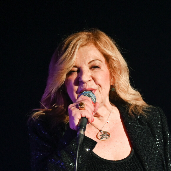 Nicoletta sur la scène du festival des Francofolies 2021 à la Rochelle, le 12 juillet 2021.