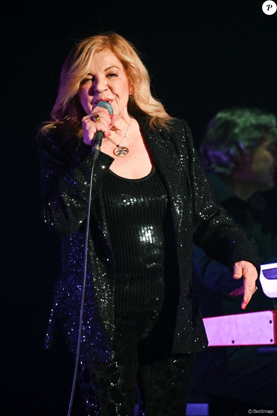 Nicoletta sur la scène du festival des Francofolies 2021 à la Rochelle, le 12 juillet 2021.