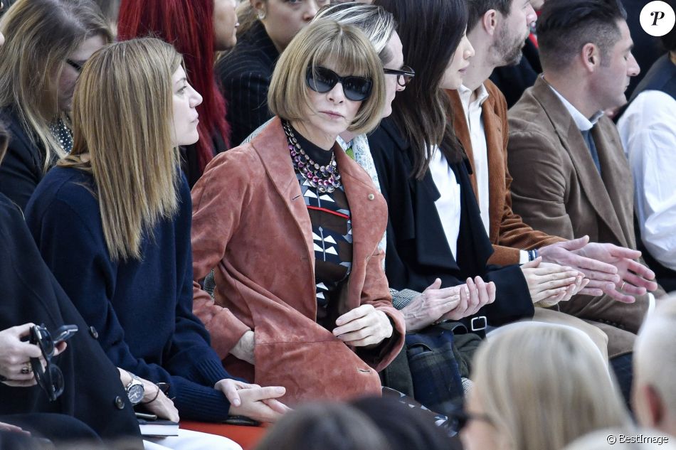 Anna Wintour au défilé Max Mara pendant la fashion week à Milan le 20 février 2020.