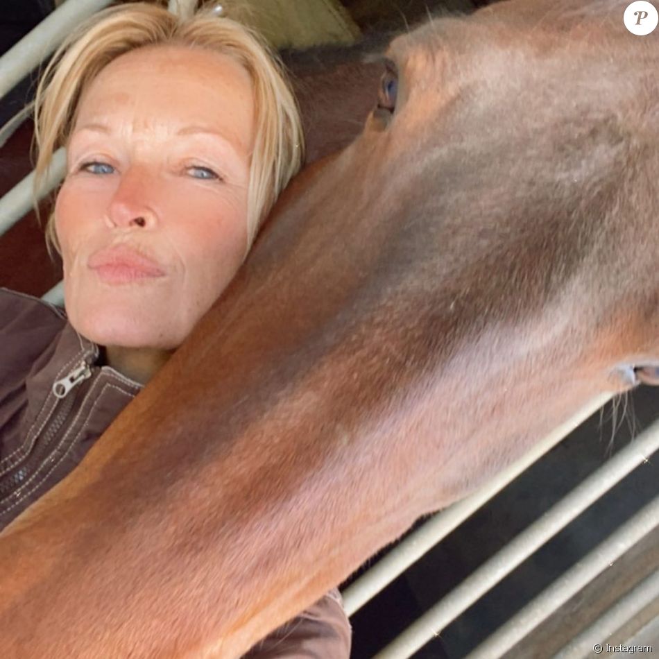 Estelle Lefébure sur Instagram.