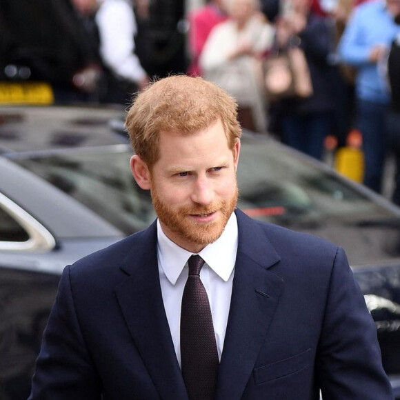 Meghan Markle et le prince Harry à leur arrivée à la cérémonie de commémoration du 25ème anniversaire de l'assassinat de Stephen Lawrence en l'église St Martin-in-the-Fields à Londres. Le 23 avril 2018