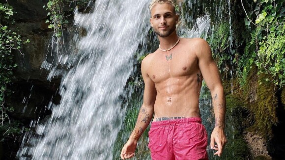 Bastien Grimal en couple avec une très jeune candidate des Marseillais