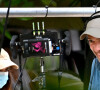 Rencontre sur le tournage du prochain film réalisé par Nicolas Bedos, "Mascarade" dans les jardins du Musée Masséna à Nice, le 10 juin 2021. © Bruno Bebert / Bestimage