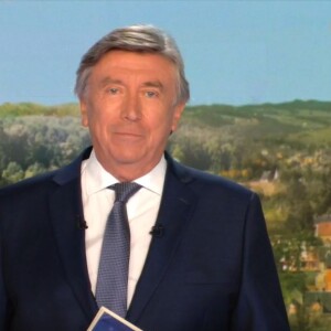 Jacques Legros au bord des larmes lors d'un bel hommage dans le JT de 13 heures de TF1, le 30 juillet 2021