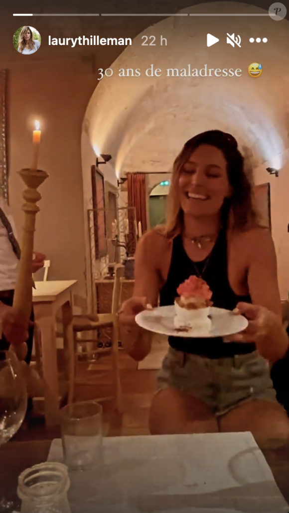 Laury Thilleman fait tomber son gâteau le soir de son anniversaire - Instagram
