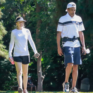 Exclusif - Ellen Pompeo et son mari Chris Iver sont allés se promener à Griffith Park dans le quartier de Los Feliz à Los Angeles, le 3 août 2021.