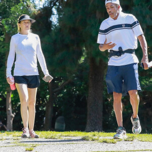 Exclusif - Ellen Pompeo et son mari Chris Iver sont allés se promener à Griffith Park dans le quartier de Los Feliz à Los Angeles, le 3 août 2021.