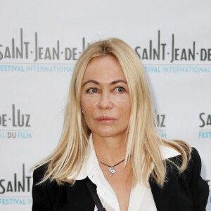 Exclusif - Emmanuelle Béart lors du photocall du film "L'étreinte" au 7ème Festival international du film de Saint-Jean-de-Luz le 9 octobre 2020.