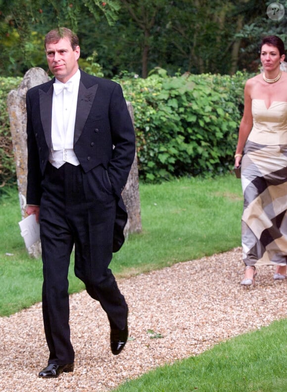 Ghislaine Maxwell avec le prince Andrew, duc d'York, en septembre 2000 après le mariage d'une ex-compagne du prince, Aurelia Cecil, près de Salisbury. ©PA Photos/ABACAPRESS.COM