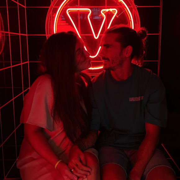 Antoine Griezmann et son épouse Erika Choperena au restaurant Vicio, à Barcelone. Août 2021.