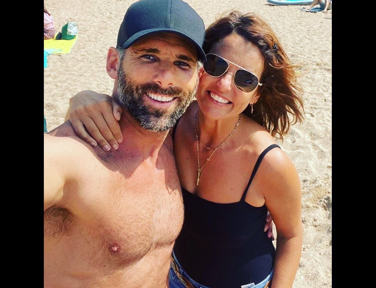 Photo : Faustine Bollaert en vacances avec son frère au soleil. Photo  partagée sur Instagram. - Purepeople
